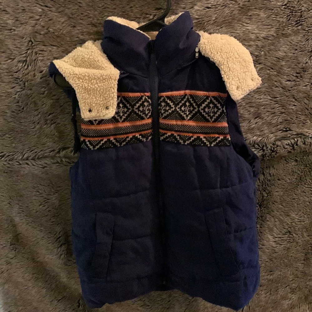 Bik Box medium sized vest with removable zipper hood, 100% polyester 100% cotton